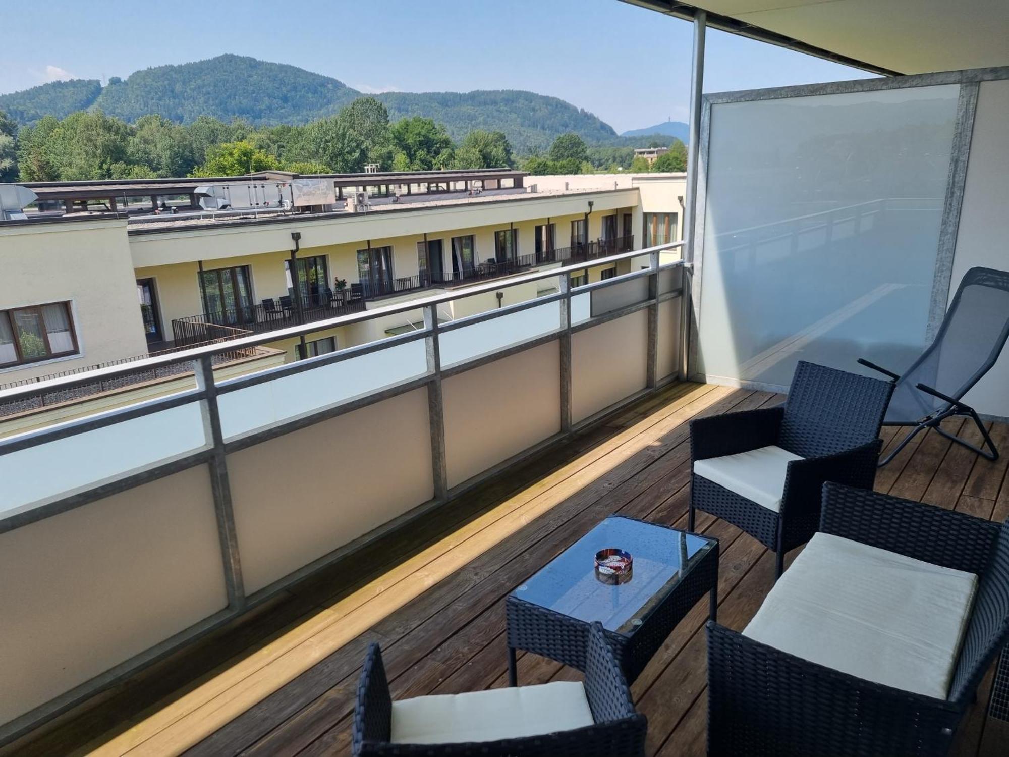 Traumapartment Neben Universitaet Und Lakeside In Klagenfurt Am Woerthersee ! Dış mekan fotoğraf